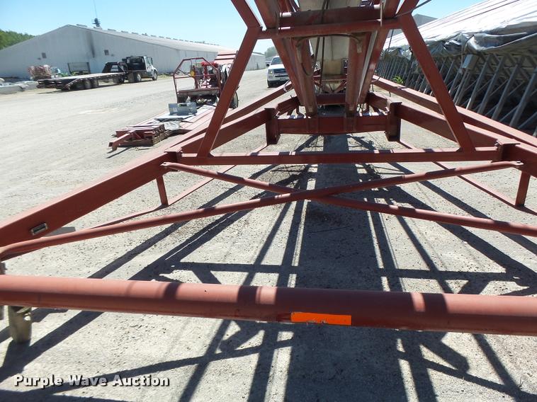 image for item G1085 2007 Hutchinson conveyor