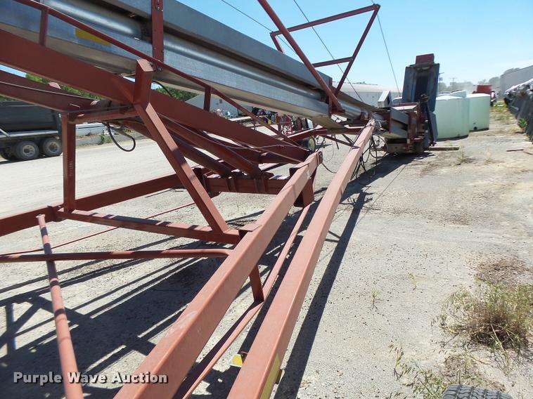 image for item G1085 2007 Hutchinson conveyor