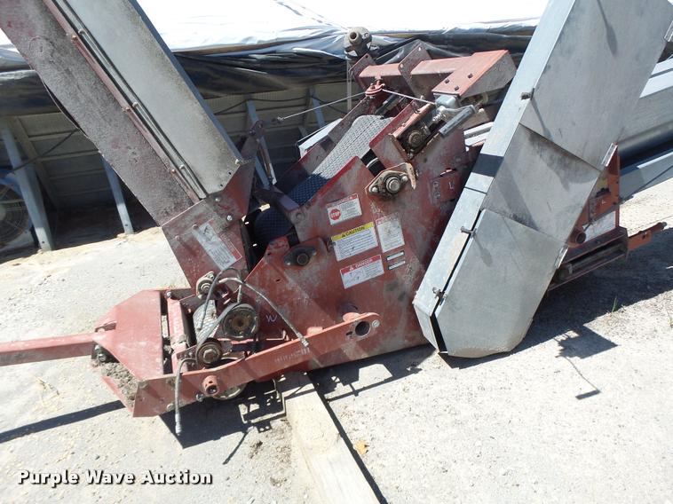 image for item G1085 2007 Hutchinson conveyor