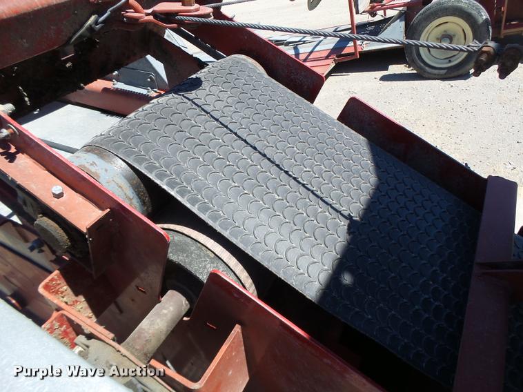 image for item G1085 2007 Hutchinson conveyor