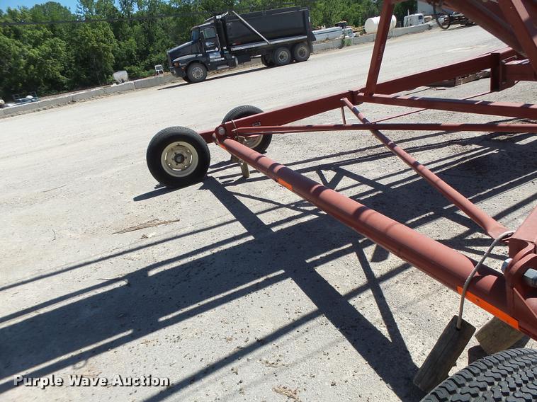 image for item G1085 2007 Hutchinson conveyor