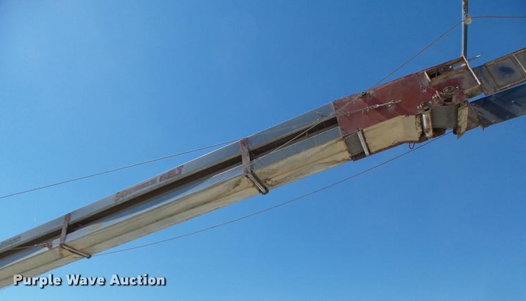 image for item G1085 2007 Hutchinson conveyor