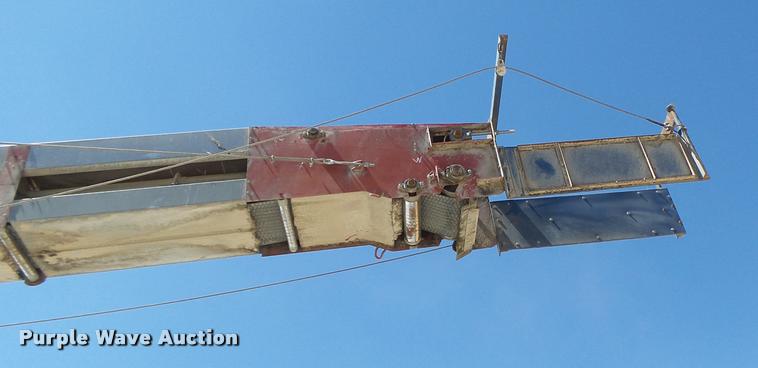 image for item G1085 2007 Hutchinson conveyor