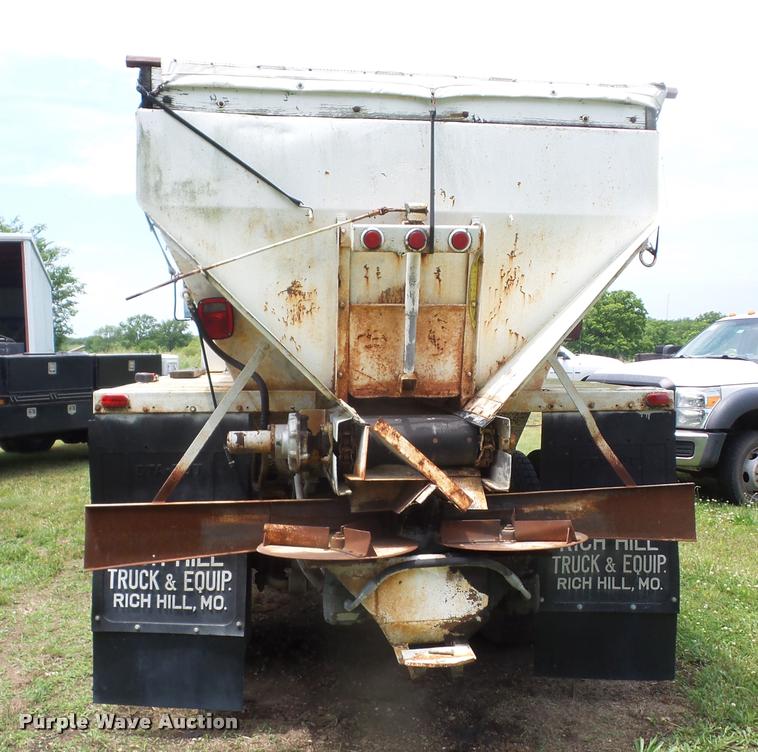 image for item K6473 1990 Chevrolet Kodiak applicator truck