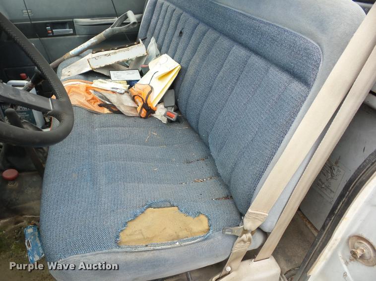 image for item K6473 1990 Chevrolet Kodiak applicator truck