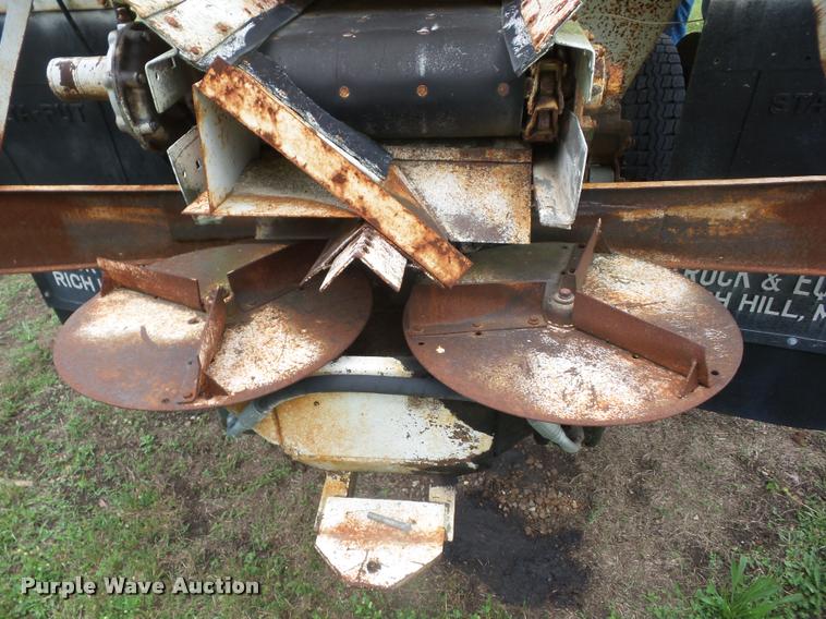 image for item K6473 1990 Chevrolet Kodiak applicator truck