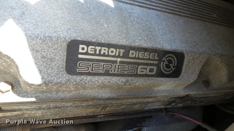 image for item DA1095 2003 Freightliner Columbia semi truck