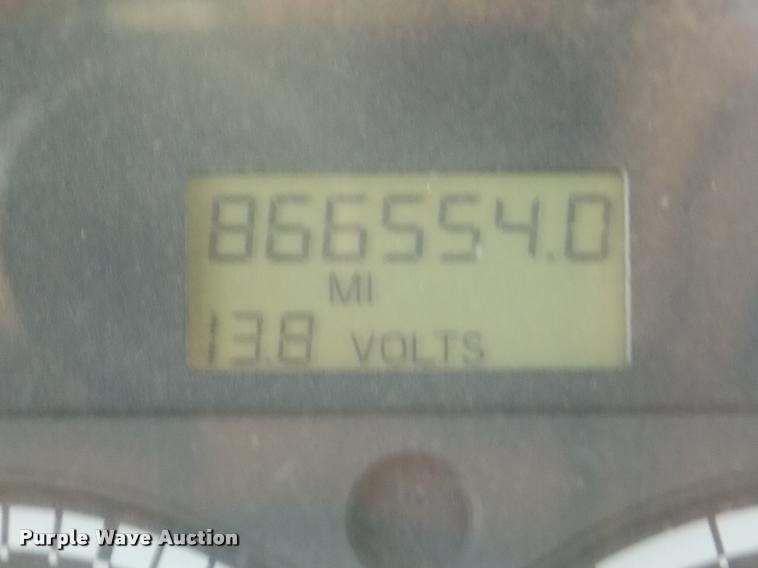 image for item DA3029 2006 Sterling A9500 semi truck