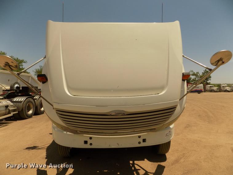 image for item DA3029 2006 Sterling A9500 semi truck