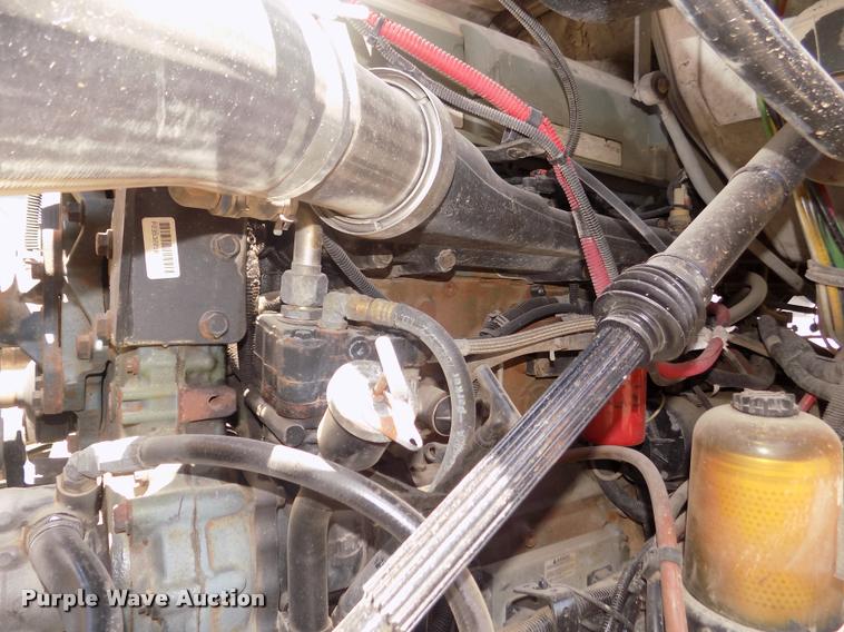 image for item DA3029 2006 Sterling A9500 semi truck