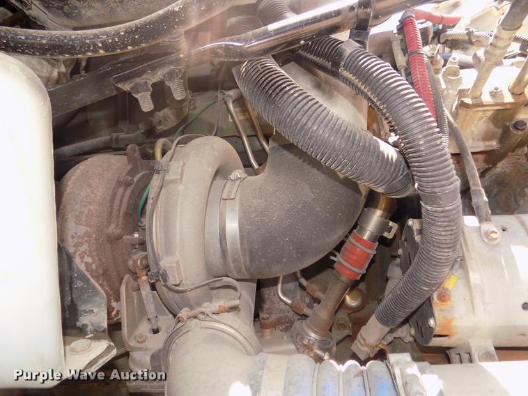 image for item DA3029 2006 Sterling A9500 semi truck