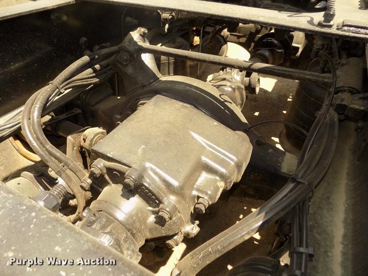 image for item DA3029 2006 Sterling A9500 semi truck