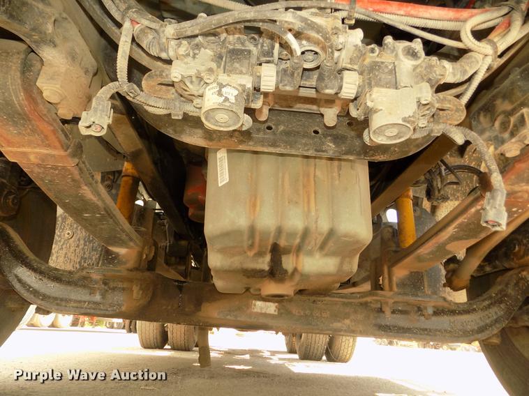 image for item DA3029 2006 Sterling A9500 semi truck