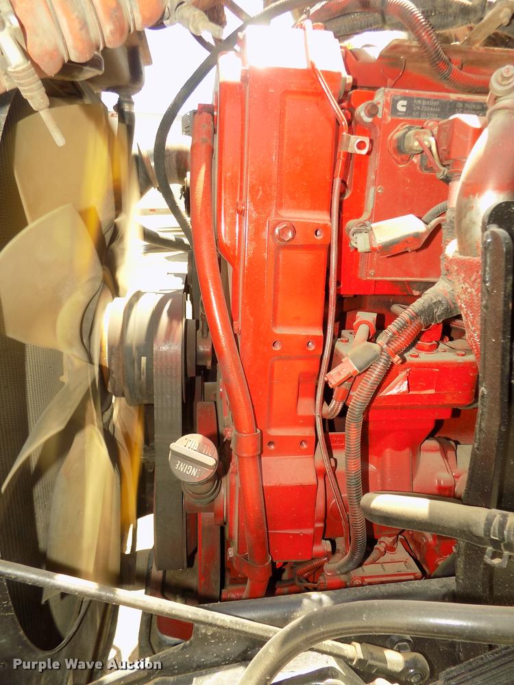 image for item DA3030 2005 Kenworth T800 semi truck