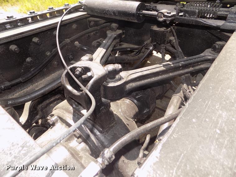 image for item DA3030 2005 Kenworth T800 semi truck