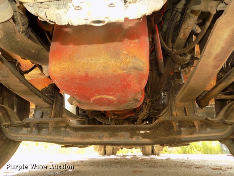 image for item DA3030 2005 Kenworth T800 semi truck