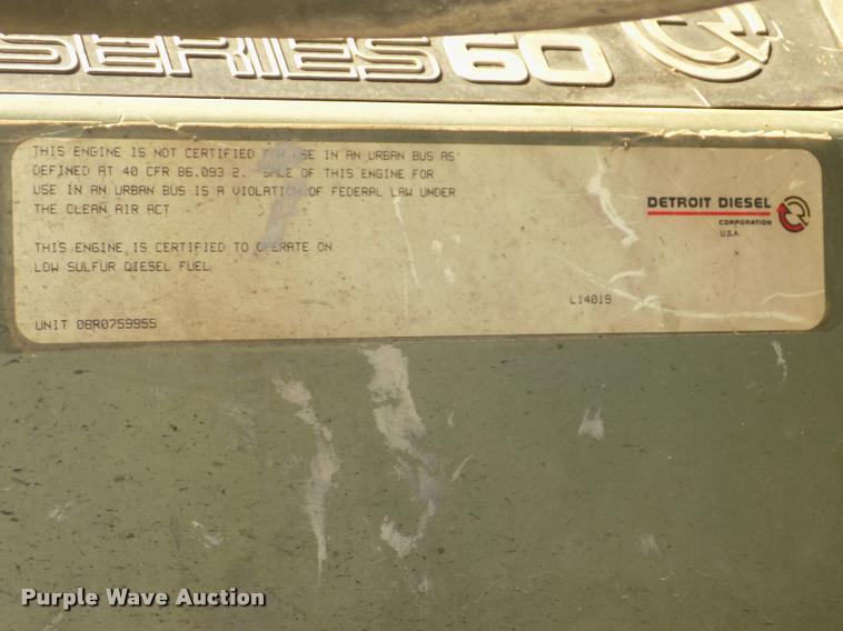 image for item DA3031 2004 Freightliner Columbia semi truck