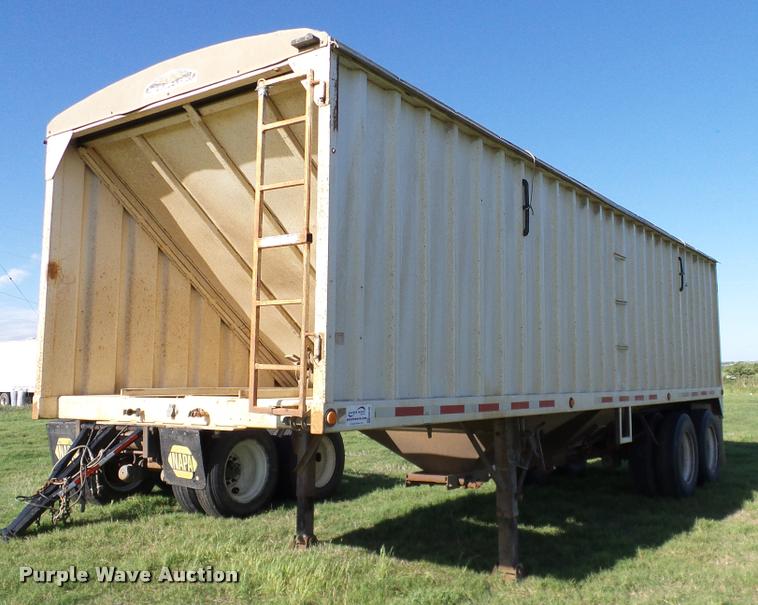 image for item DA6183 2005 Shop built double hopper grain trailer