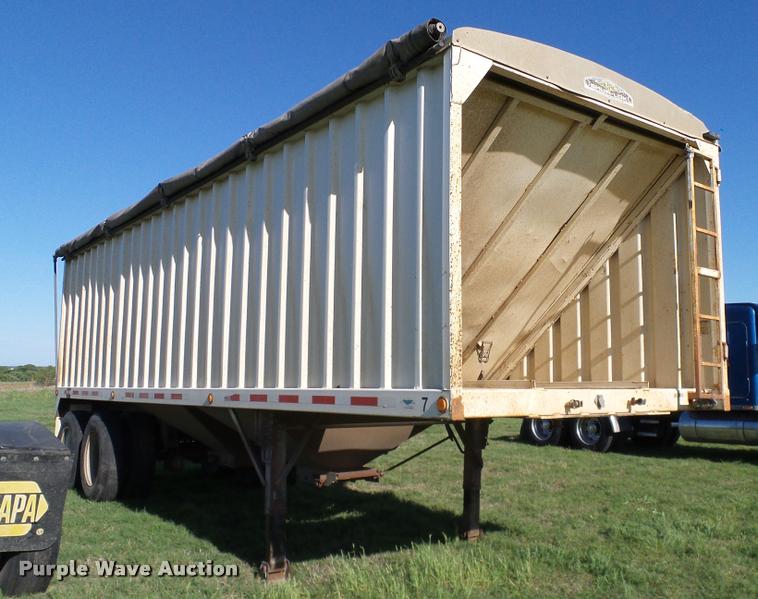 image for item DA6183 2005 Shop built double hopper grain trailer