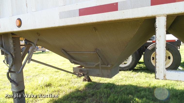 image for item DA6183 2005 Shop built double hopper grain trailer
