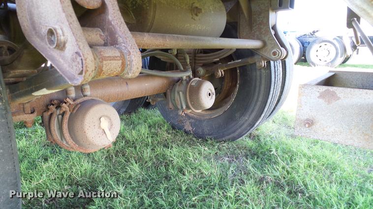 image for item DA6183 2005 Shop built double hopper grain trailer