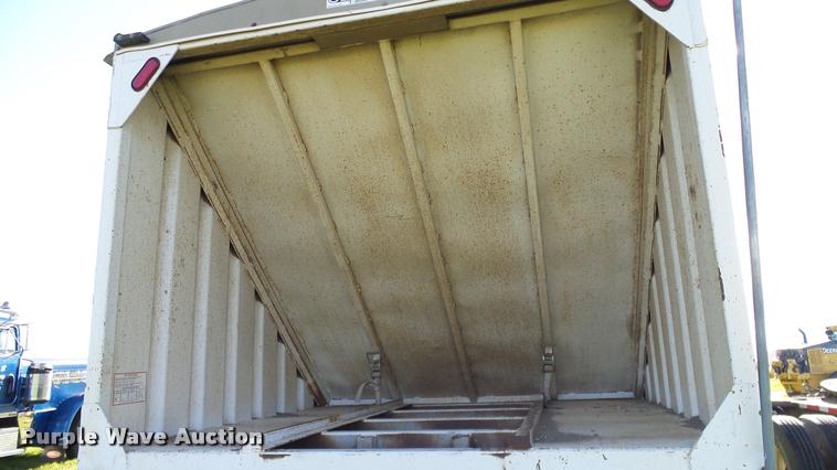 image for item DA6183 2005 Shop built double hopper grain trailer