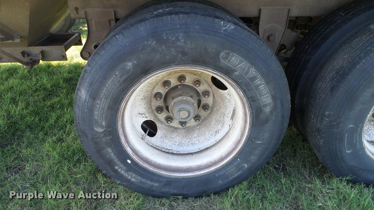 image for item DA6183 2005 Shop built double hopper grain trailer