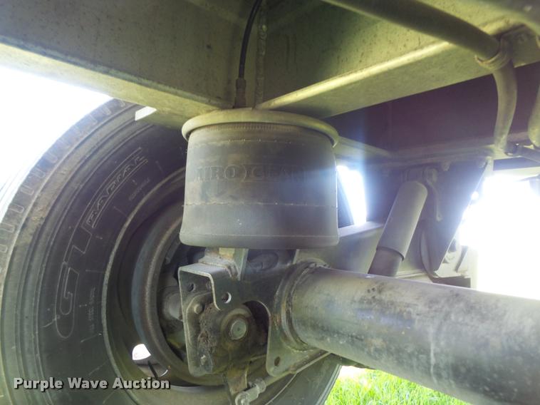 image for item DA6426 2010 Mate end dump trailer