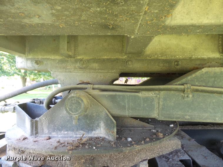 image for item DA6426 2010 Mate end dump trailer
