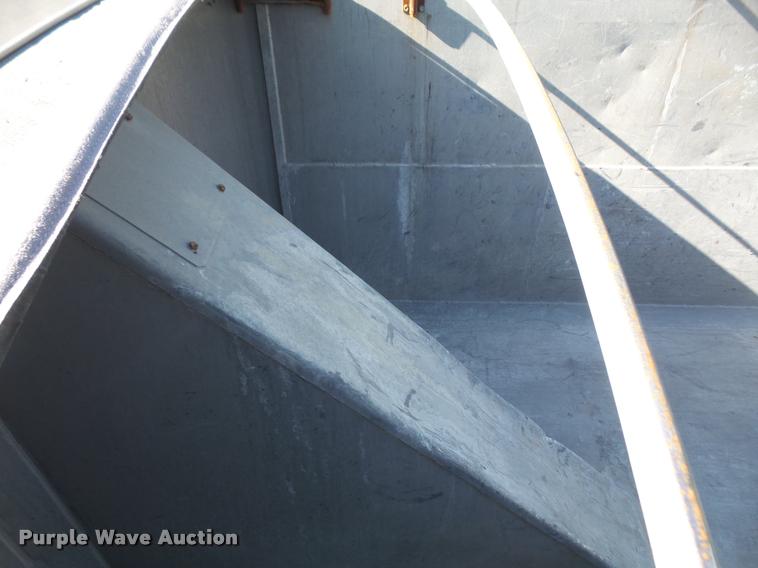 image for item DA6426 2010 Mate end dump trailer