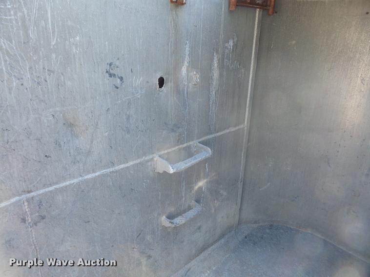 image for item DA6426 2010 Mate end dump trailer