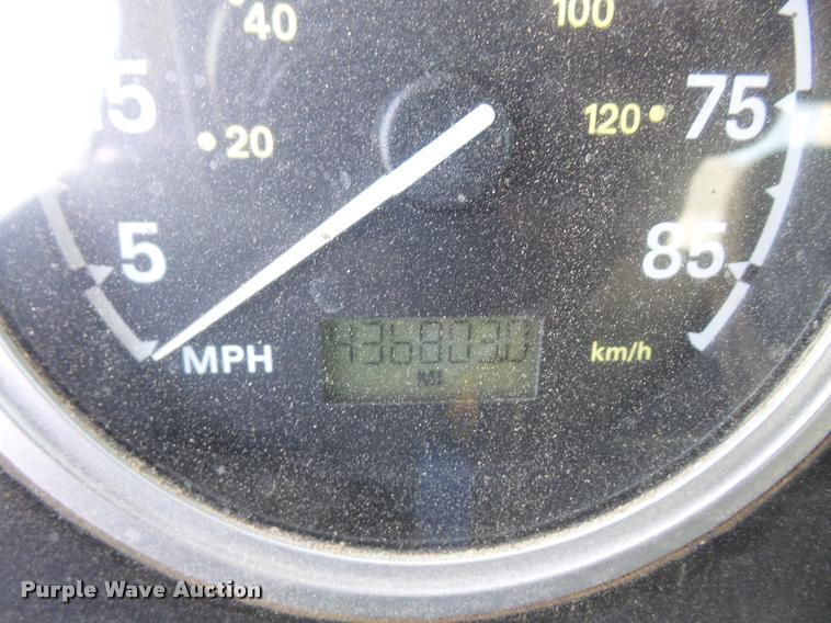 image for item DA6431 2008 Sterling L9500 semi truck