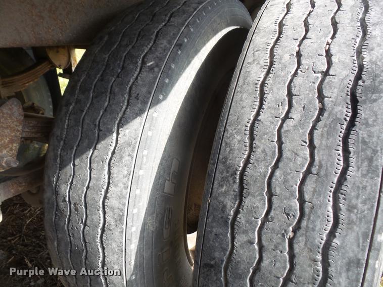 image for item DA6437 1976 American livestock trailer