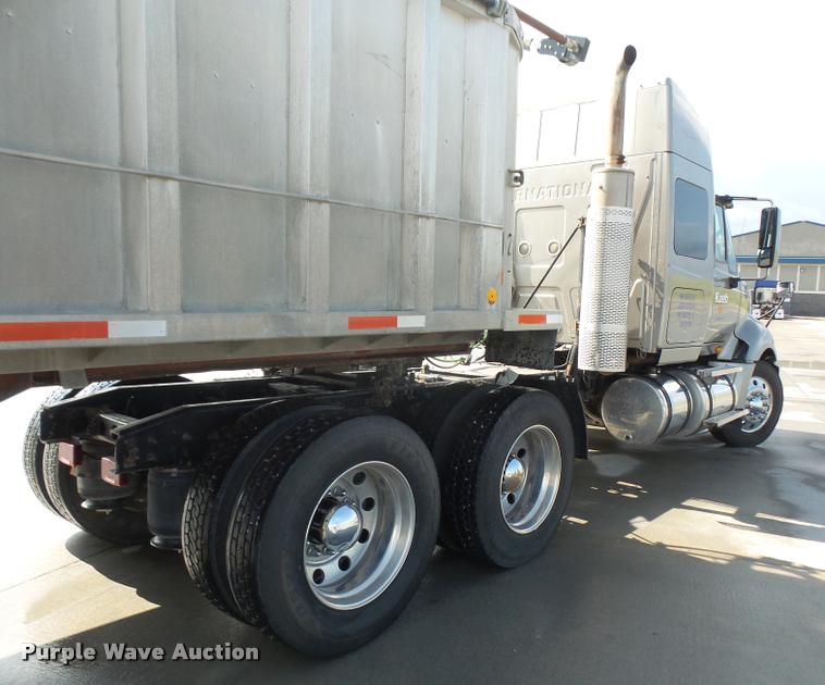 image for item DA6439 2012 International ProStar semi truck