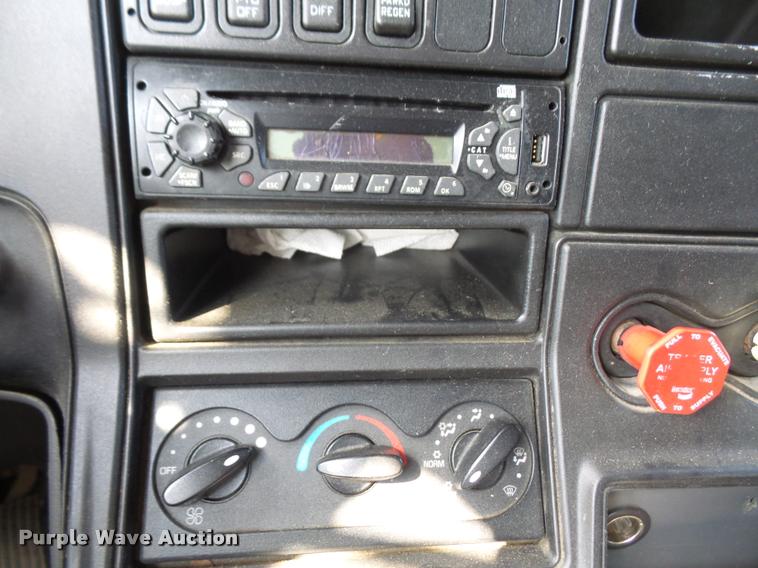 image for item DA6439 2012 International ProStar semi truck