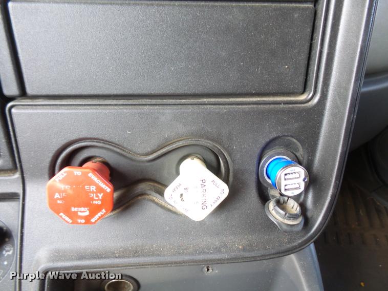 image for item DA6439 2012 International ProStar semi truck