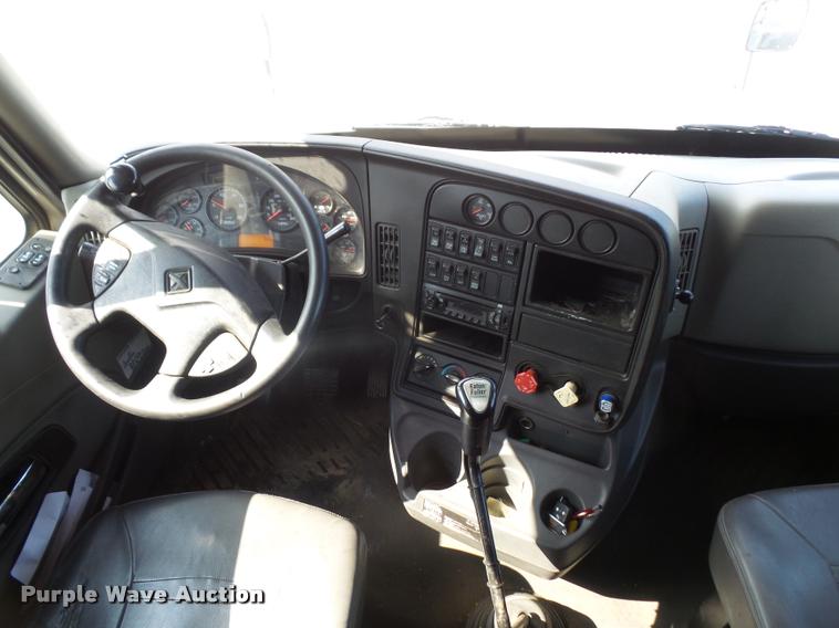 image for item DA6439 2012 International ProStar semi truck