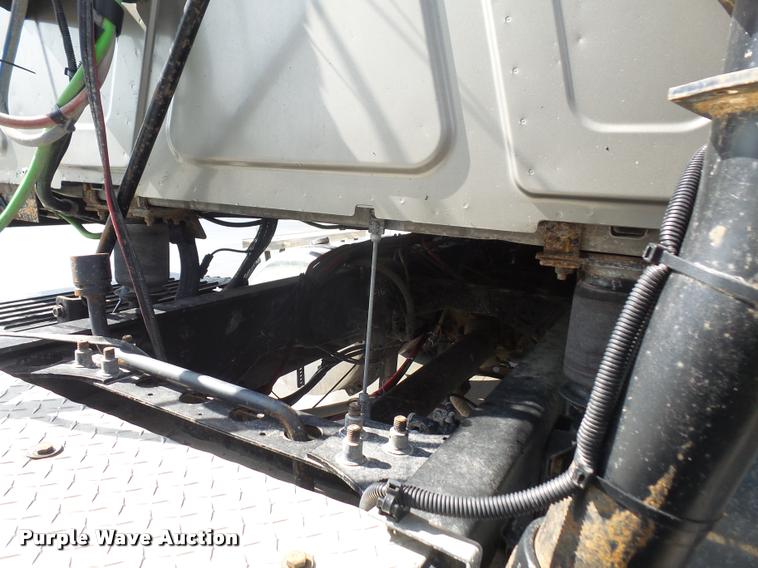 image for item DA6439 2012 International ProStar semi truck