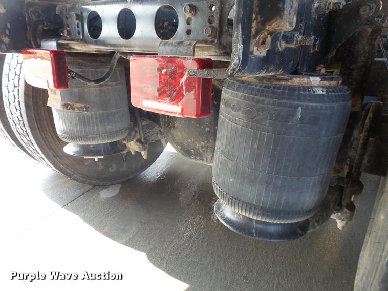 image for item DA6439 2012 International ProStar semi truck