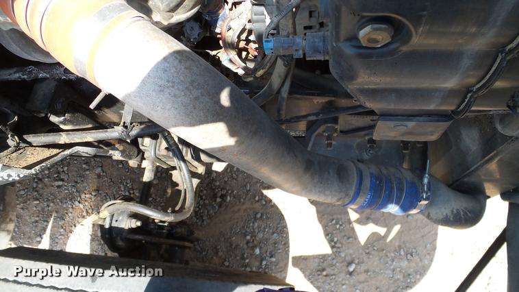 image for item DA6771 2005 International 9200i semi truck