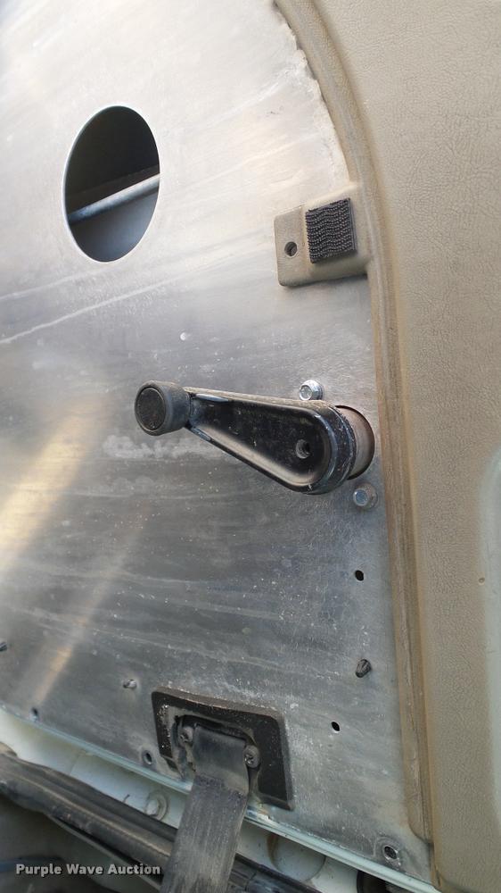 image for item DA6773 2006 International 9200i semi truck