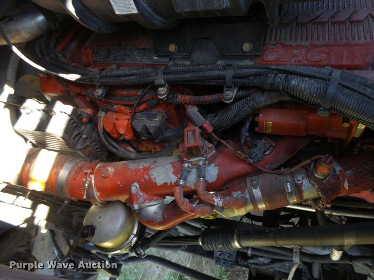 image for item DB2624 2009 Kenworth T660 semi truck