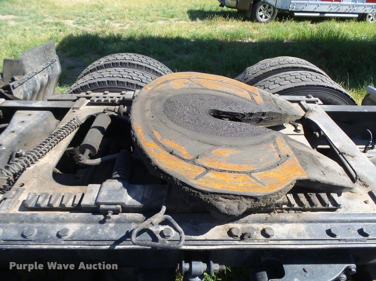 image for item DB2624 2009 Kenworth T660 semi truck