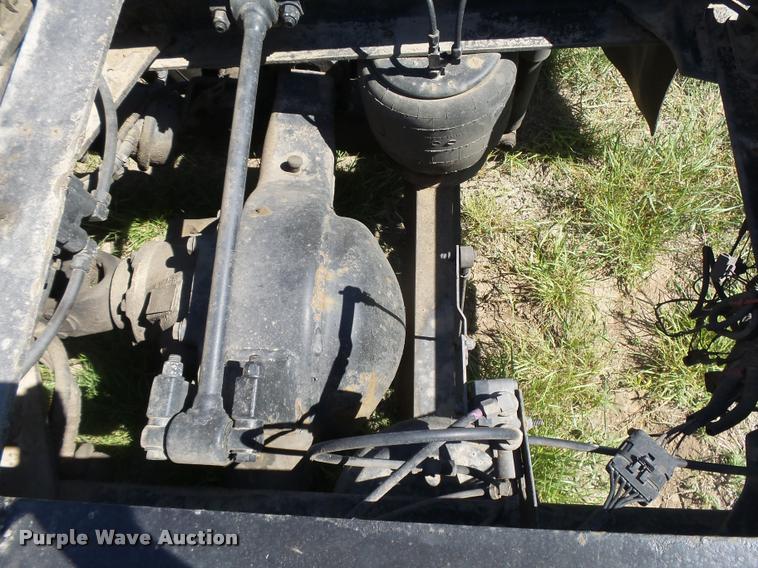 image for item DB2624 2009 Kenworth T660 semi truck