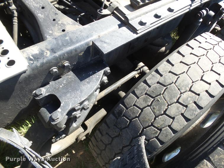 image for item DB2624 2009 Kenworth T660 semi truck