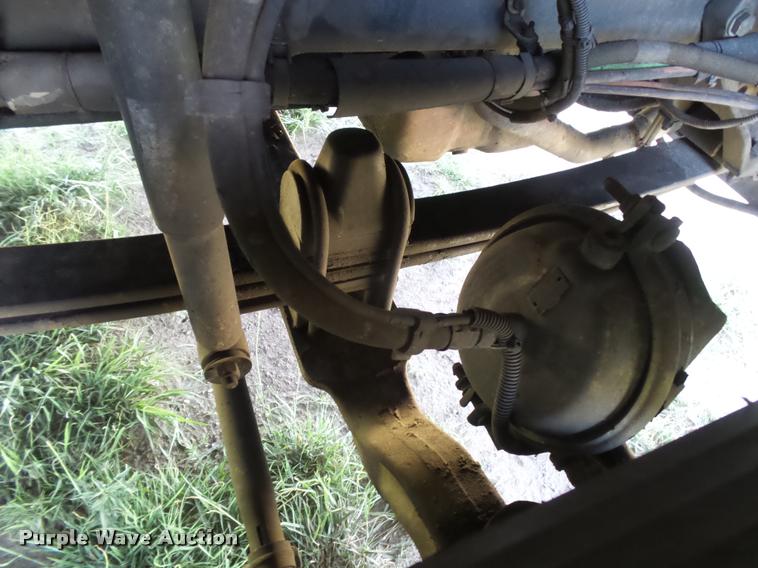 image for item DB2624 2009 Kenworth T660 semi truck