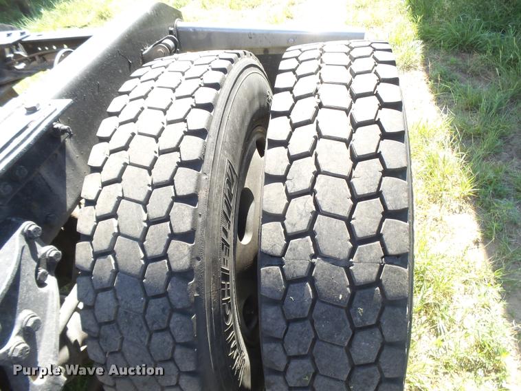 image for item DB2624 2009 Kenworth T660 semi truck