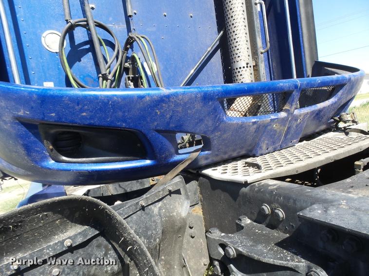 image for item DB2624 2009 Kenworth T660 semi truck