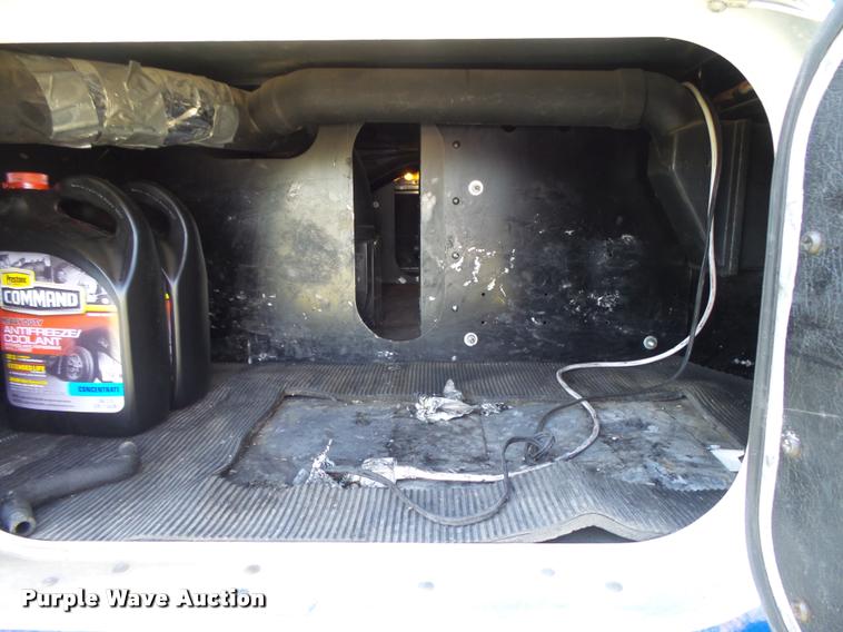 image for item DB2624 2009 Kenworth T660 semi truck