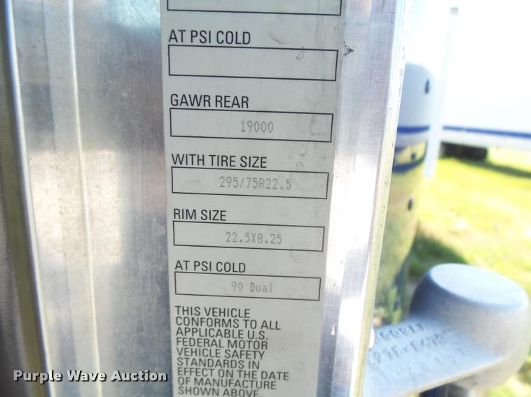 image for item DB2624 2009 Kenworth T660 semi truck